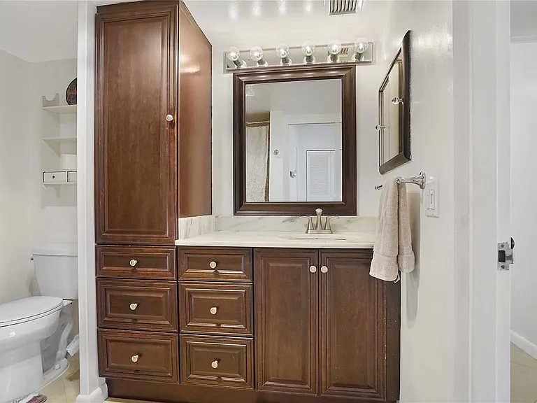 3430 Galt Ocean Dr #802 — Photo 31