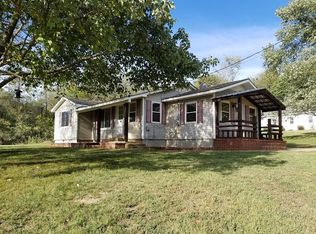 16952 Robinson Rd, Siloam Springs, AR 72761