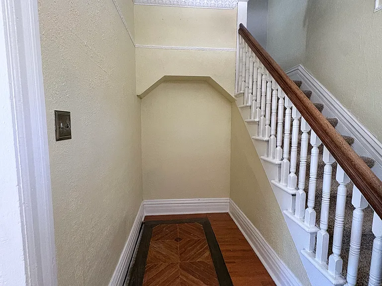 2230 N Ogden St — Photo 25