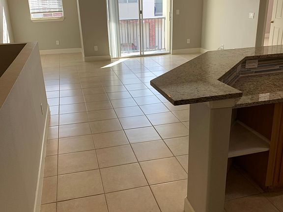5th image of 10440 SW Stephanie Way #4203