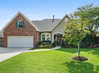 2461 Bluff Ct, Mandeville, LA 70448