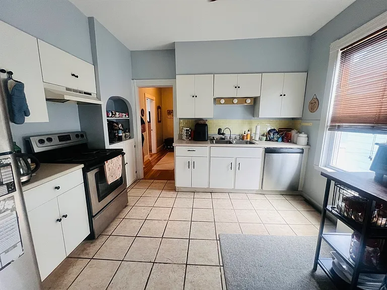 39 Etna St #2 — Photo 2