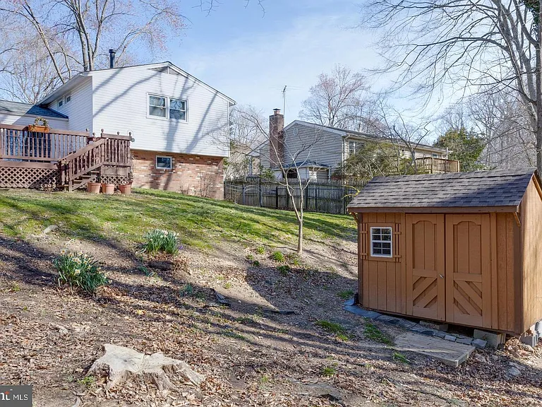 7117 Hadlow Ct — Photo 4