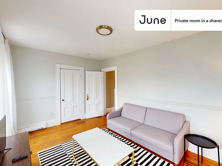 76 Easton St #A — Photo 10