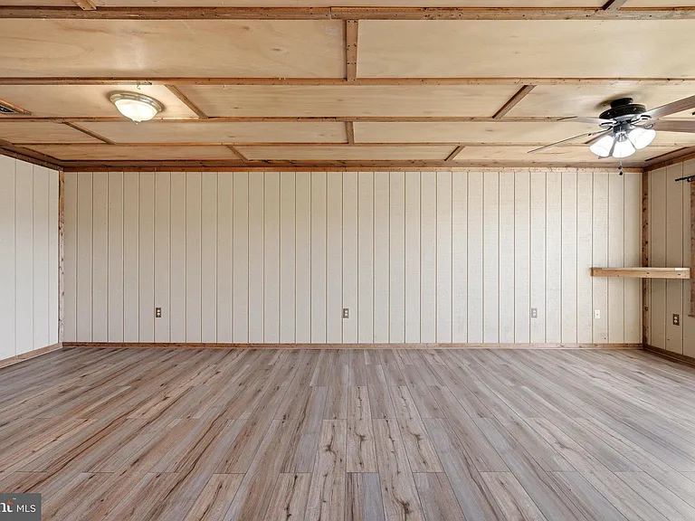 1183 River Bend Ct — Photo 34