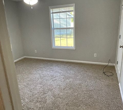 5th image of 111A Lindsay Ct #111A