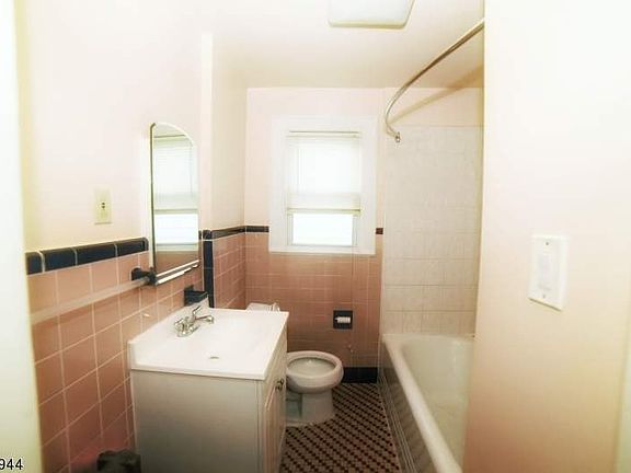 5th image of 6 Wallace St