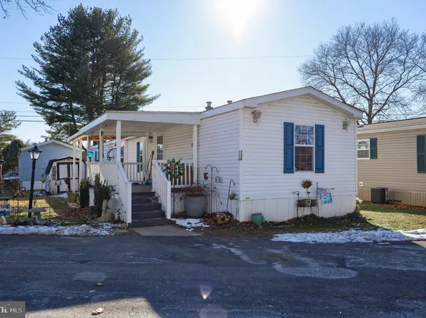 756 Nancy Ln, Lancaster, PA 17601