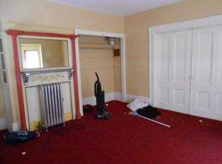11 Stratton Ter, Waltham, MA 02453