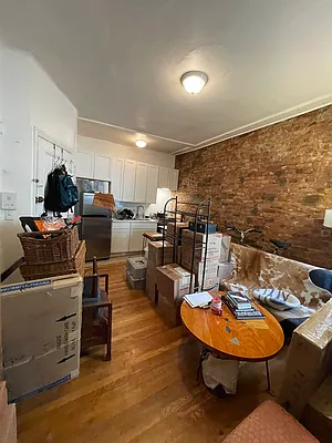 Rented by Delmark Realty LLC | media 29