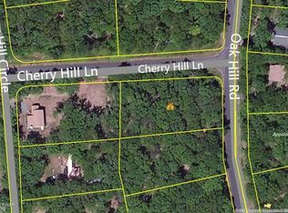 12 Cherry Hill Ln, Hawley, PA 18428