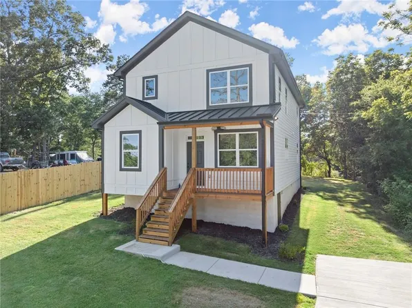 5217 Green Cir, Clermont, GA 30527