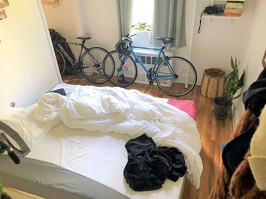 Rented by ZealEstate Group Inc | media 26