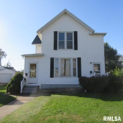 2618 N 2nd St Clinton Ia 52732 Mls Qc4216196 Zillow