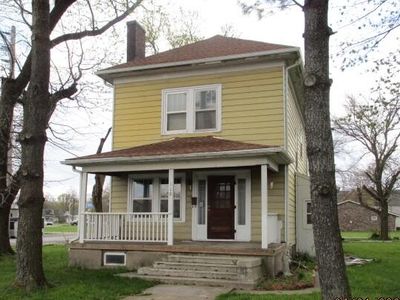 118 E Railroad St, Centralia, MO, 65240