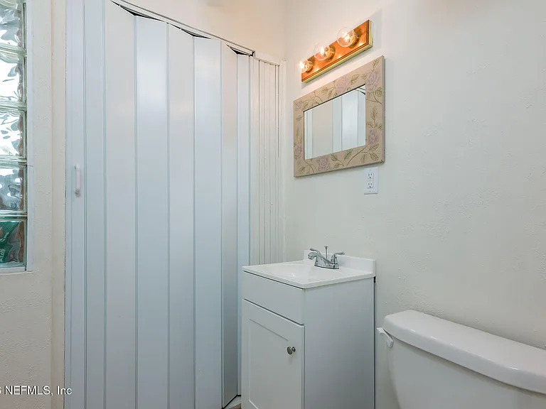 37 Berkley Rd — Photo 19