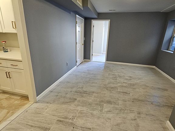 5th image of 34-36 Bragaw Ave #8