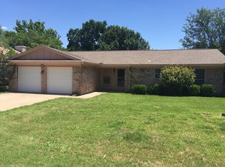 1005 Park Dr, Benbrook, TX 76126
