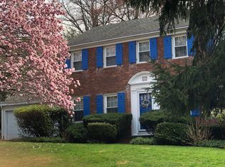 357 Fort Hill Rd, Scarsdale, NY 10583