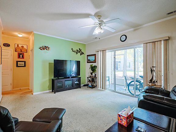 3rd image of 126 Scotch Broom Dr. #101
