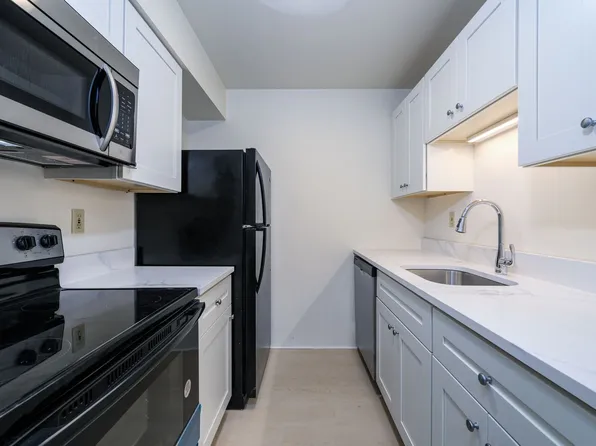 Southfield Apartments