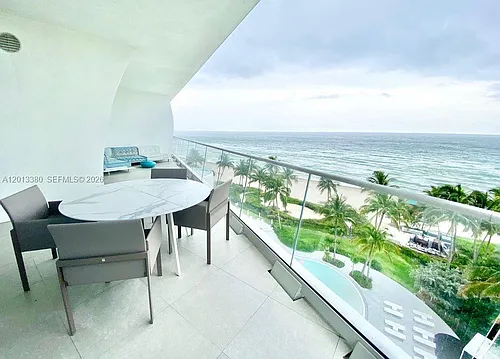 16901 Collins Ave Photo 1