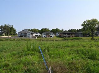 5614 Wolcott Cir, Des Moines, IA 50321