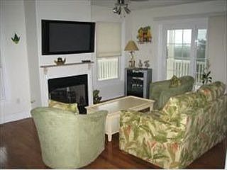 4th image of 5309 Long Beach Blvd #C