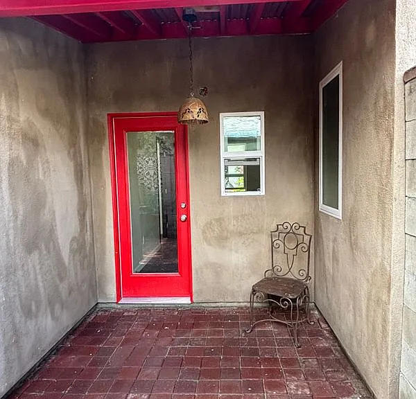1802 N Raymond Ave — Photo 24