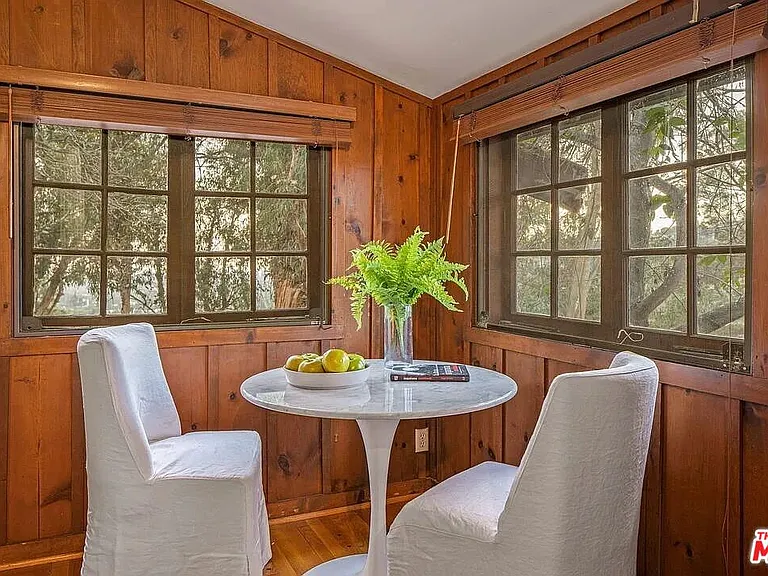 1357B Beverly Blvd — Photo 2