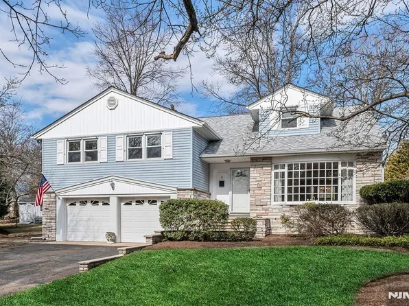 5 Ferris Ct, Ho Ho Kus, NJ 07423