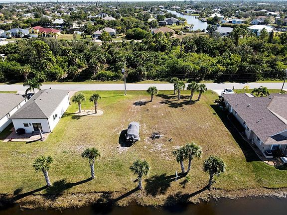 4th image of 9514 Snapper Cir #10