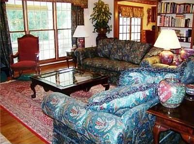 4th image of 114 Willowood Cir