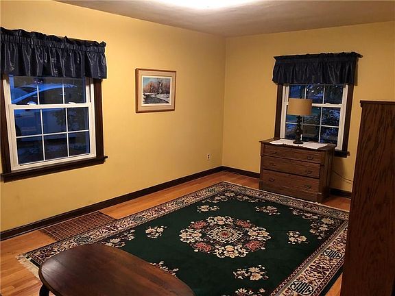 5th image of 645 Oakmont Ave