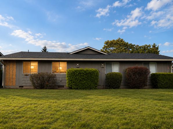 1707 SE 145th Ct