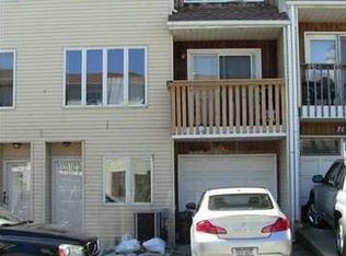 24 Challenger Dr, Staten Island, NY 10312
