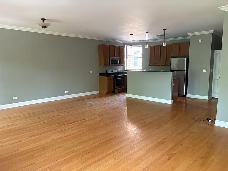 704 E 51st St #3W — Photo 7