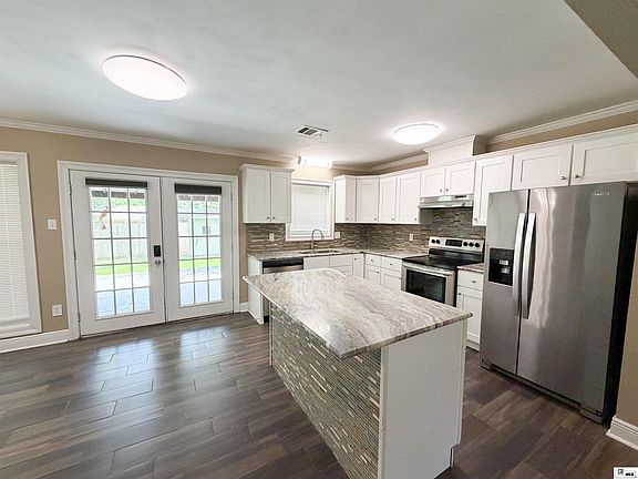 5th image of 423 Hillside Cir