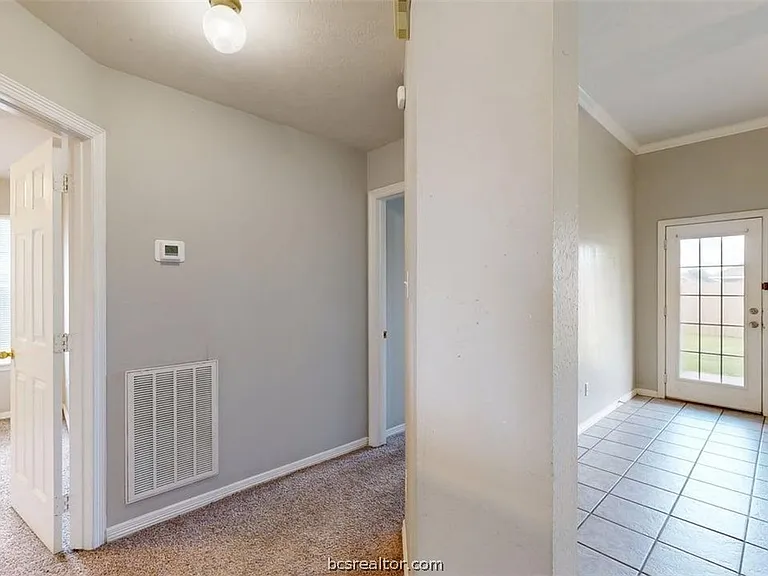 2404 Trace Mdws — Photo 9