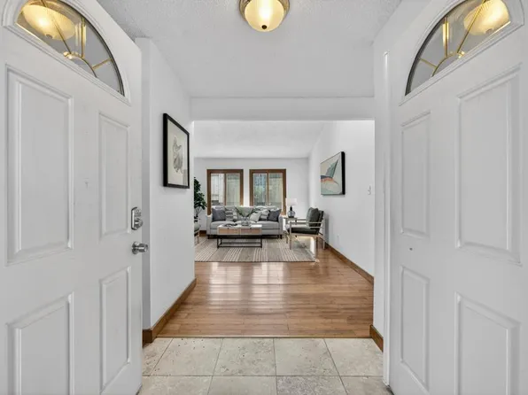 3720 Station St, Sacramento, CA 95827