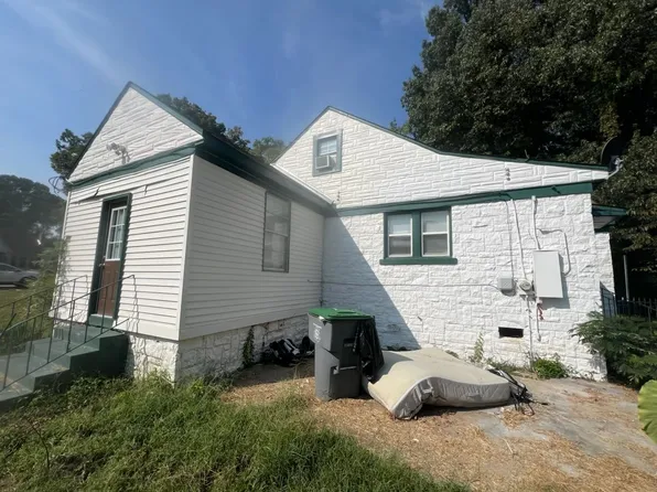 1000 Mosby Rd, Memphis, TN 38116
