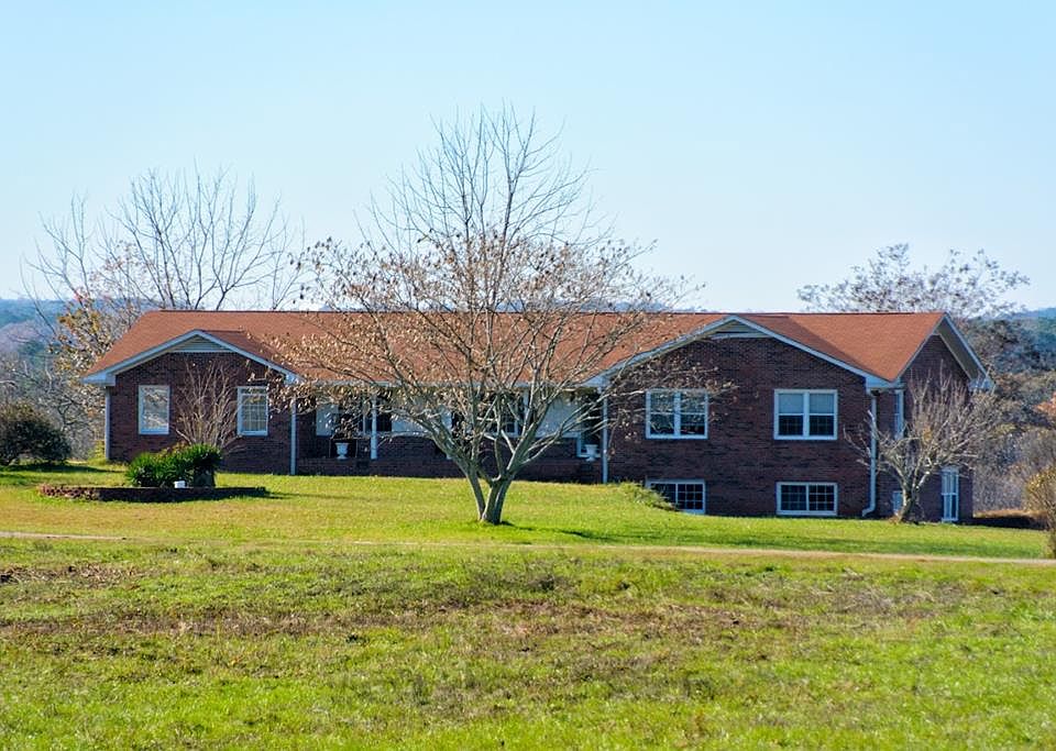 1st image of 747 Davis Rd