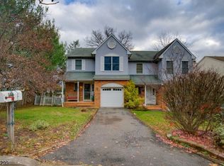 436 Raritan Ave, Raritan, NJ 08869