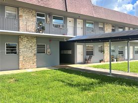 9375 SW 40th Ter, Miami, FL