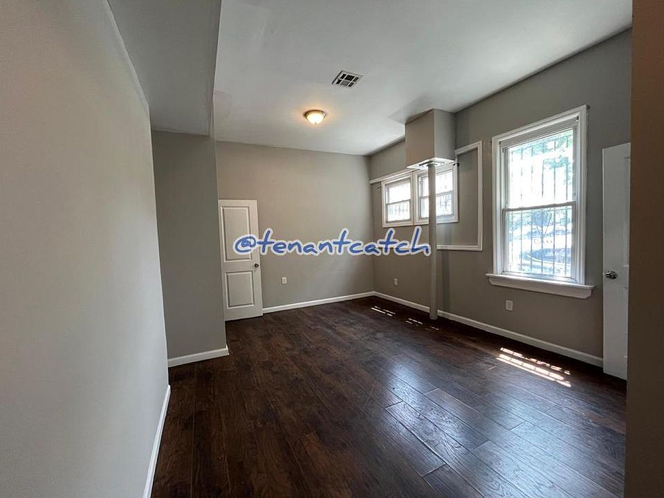 2nd image of 847 S 17th St #1I