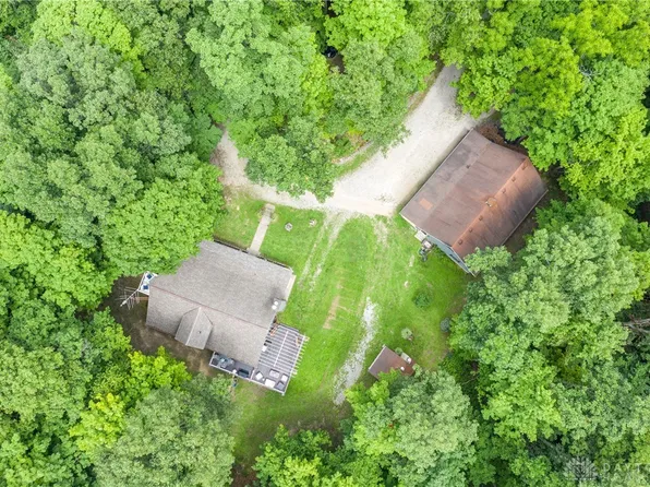 2983 Hoop Rd, Xenia, OH 45385