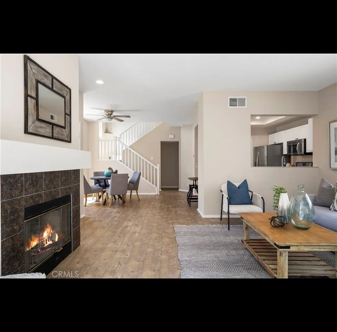 811 N Siavohn Dr — Photo 2