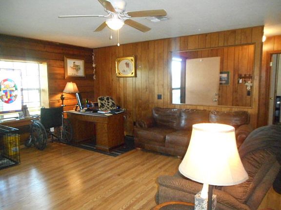 5th image of 342 Club Oak Ln