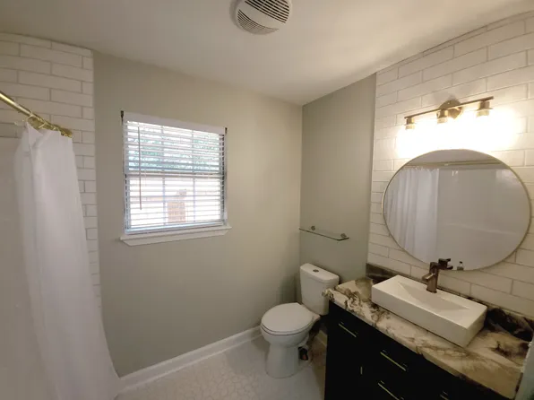 15052 Janus Rd #C, Diberville, MS 39540