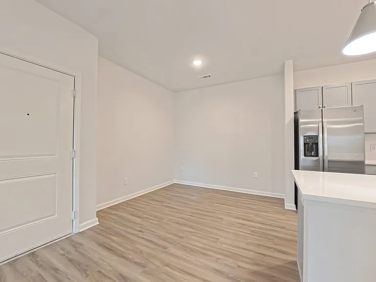 Separate Dining or Multi-Use Space Separate Dining or Multi-Use Space